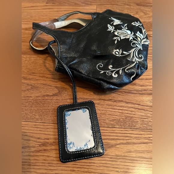 Embroidery on leather handbag RARE - Picture 7 of 9